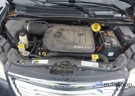 2014 Chrysler Town & Country Touring из США, поврежденный, VIN 2C4RC1BG8ER243101